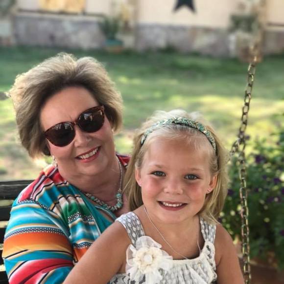 Meet your Posher, Cathy - Picture 1 of 1